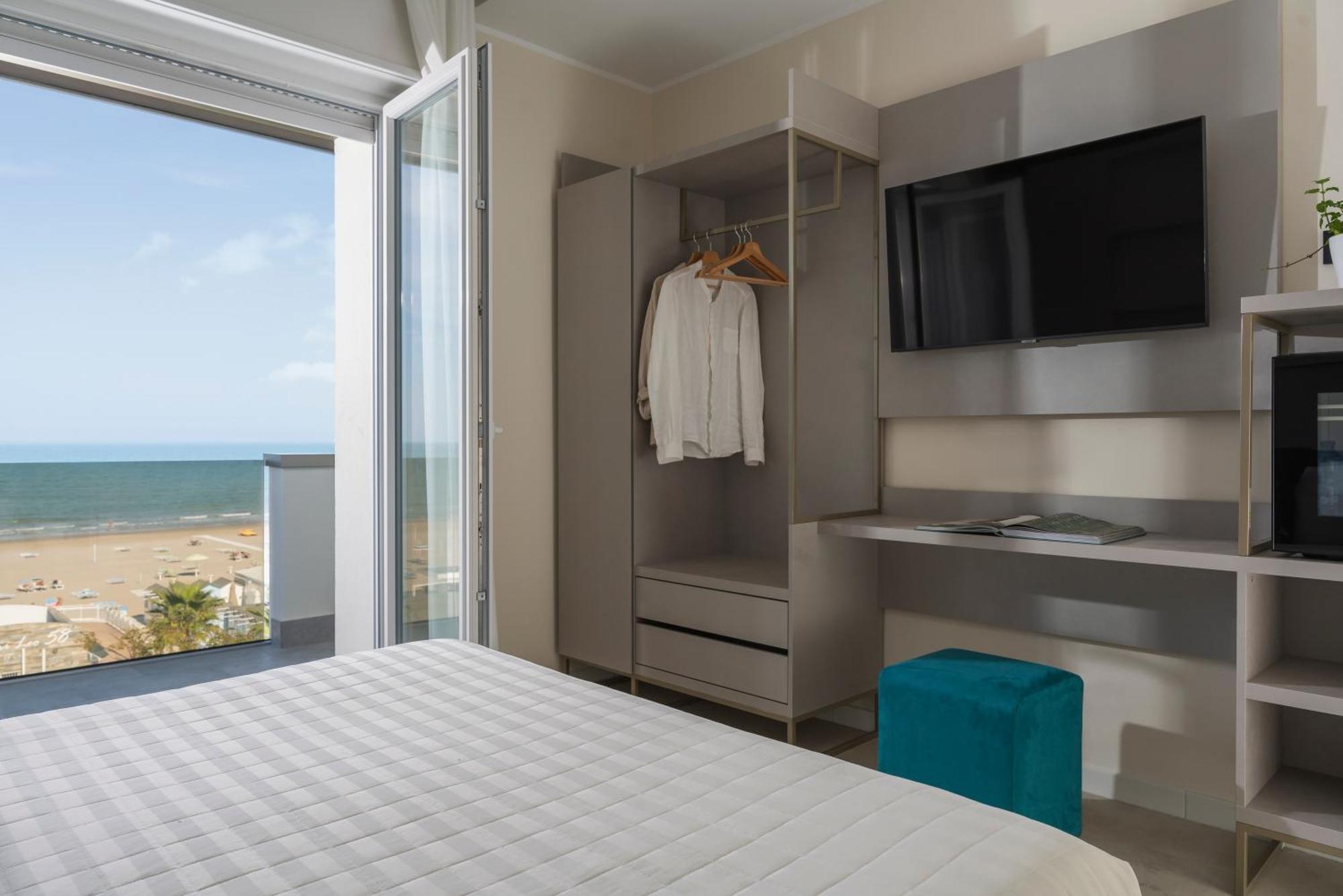 Hotel Ascot Riccione Exterior foto